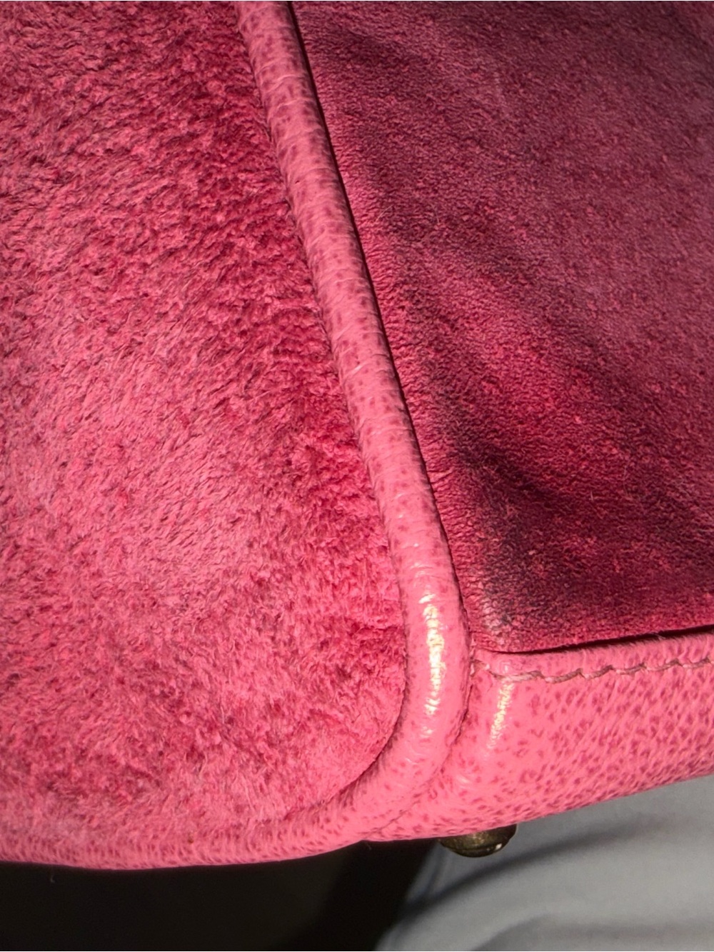 Vintage Gucci Pink Suede Top-Handle Bag with Bamboo Accent - Picture 12 of 12